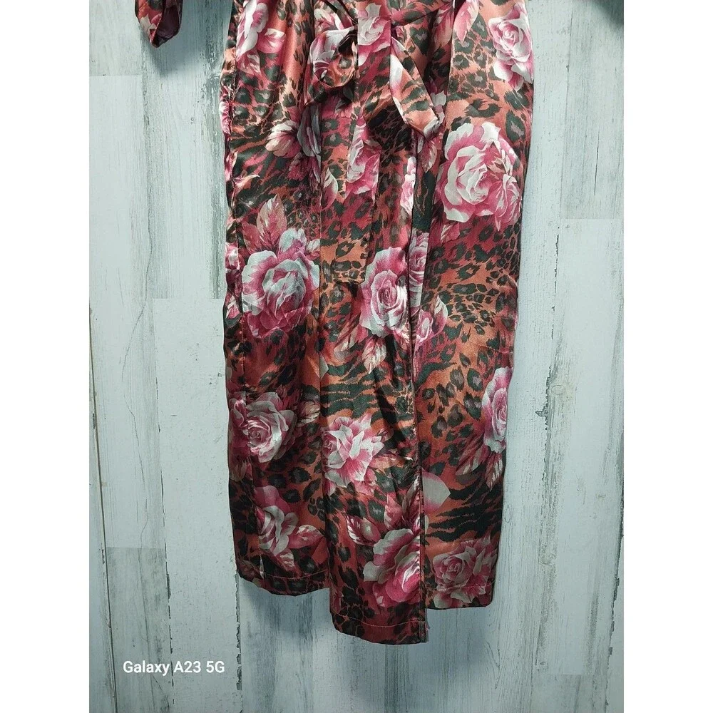 Cacique Women's 14/16 Floral Satin Robe
